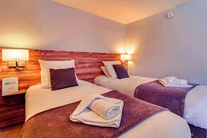 Brit Hotel Confort Pau Lons