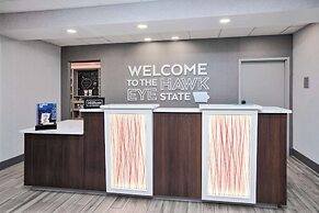 Hampton Inn Clinton, IA