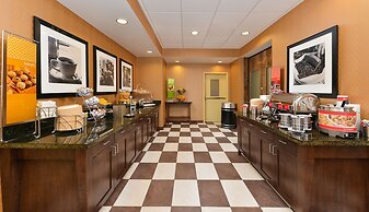 Hampton Inn Clinton, IA