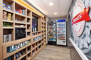 Hampton Inn Clinton, IA