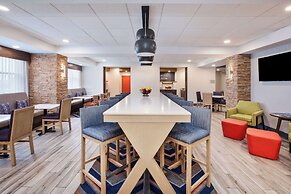 Hampton Inn Clinton, IA