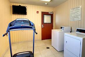 Cobblestone Inn & Suites - Carrington