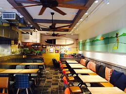 Shoreline Hotel Waikiki