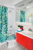 Shoreline Hotel Waikiki