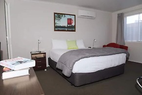Arena Court Motel