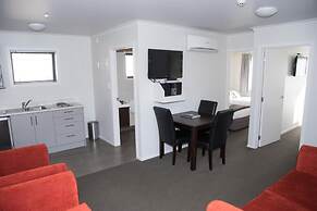 Arena Court Motel