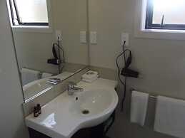 Arena Court Motel
