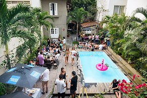 Beach House Ipanema - Hostel