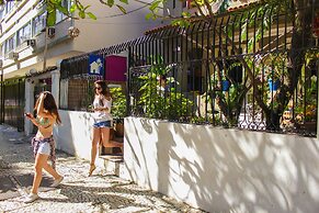 Beach House Ipanema - Hostel