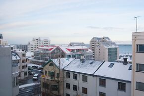 Draumholl Apartments