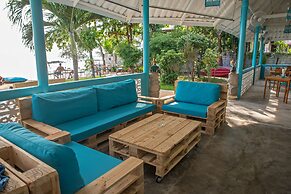 Blu' Beach Bungalows