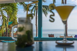 Blu' Beach Bungalows