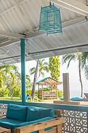 Blu' Beach Bungalows