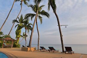 Blu' Beach Bungalows