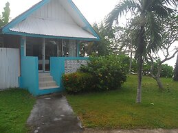 Blu' Beach Bungalows