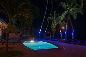 Blu' Beach Bungalows