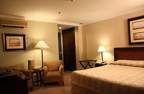 Herald Suites Solana