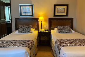 Herald Suites Solana