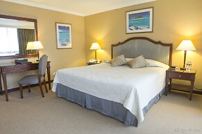 Herald Suites Solana