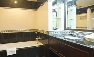 Herald Suites Solana