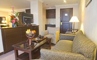 Herald Suites Solana