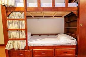 Xiangzimen Youth Hostel