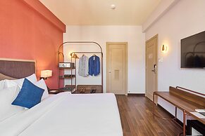 Kin Hotel Ly Tu Trong