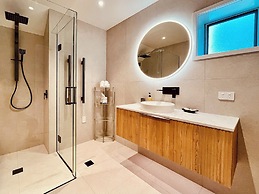 Watermark Studio Apartments