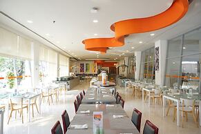 HARRIS Hotel Sentul City Bogor