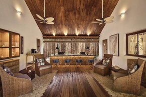 Constance Tsarabanjina