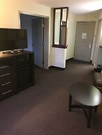 AmericInn by Wyndham Fairfield