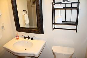 The Historic Wapiti Lodge