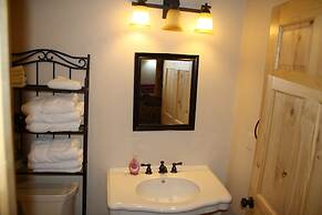 The Historic Wapiti Lodge