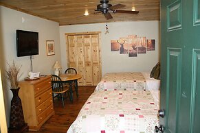 The Historic Wapiti Lodge