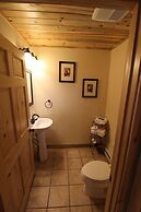 The Historic Wapiti Lodge