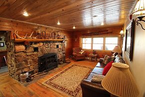 The Historic Wapiti Lodge