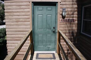 The Historic Wapiti Lodge