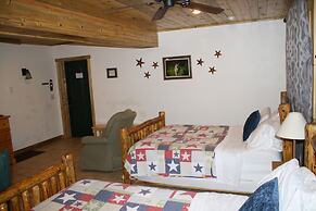 The Historic Wapiti Lodge