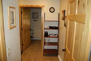 The Historic Wapiti Lodge