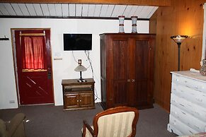 The Historic Wapiti Lodge