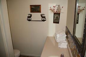 The Historic Wapiti Lodge