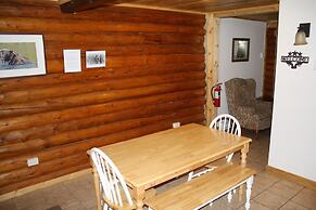 The Historic Wapiti Lodge