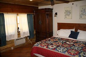 The Historic Wapiti Lodge