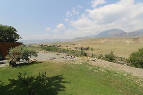 The Historic Wapiti Lodge