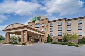 Holiday Inn Express Cleveland Northwest by IHG