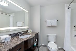 Holiday Inn Express Cleveland Northwest by IHG