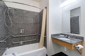 Budget Inn and Suites