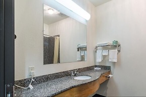 Budget Inn and Suites