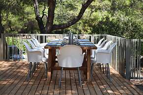 Thalatta Seaside Hotel