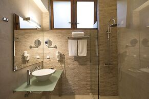 Thalatta Seaside Hotel